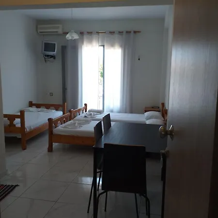 Golden Beach-Tsianis Apartments Nea Mesagkala Exterior photo