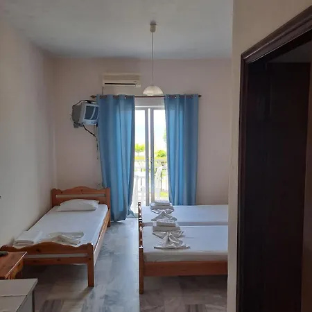 Golden Beach-Tsianis Apartments Nea Mesagkala Exterior photo