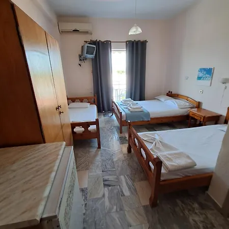 Golden Beach-Tsianis Apartments Nea Mesagkala Exterior photo