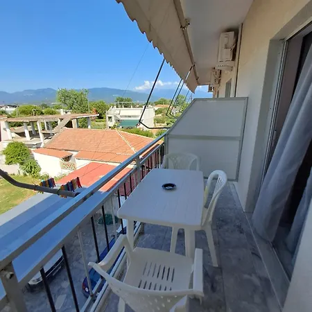 Golden Beach-Tsianis Apartments Nea Mesagkala Exterior photo