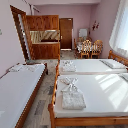 Golden Beach-Tsianis Apartments Nea Mesagkala Exterior photo