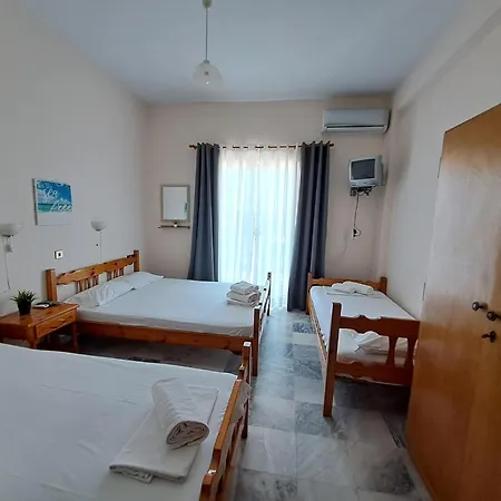 Golden Beach-Tsianis Apartments Nea Mesagkala Exterior photo