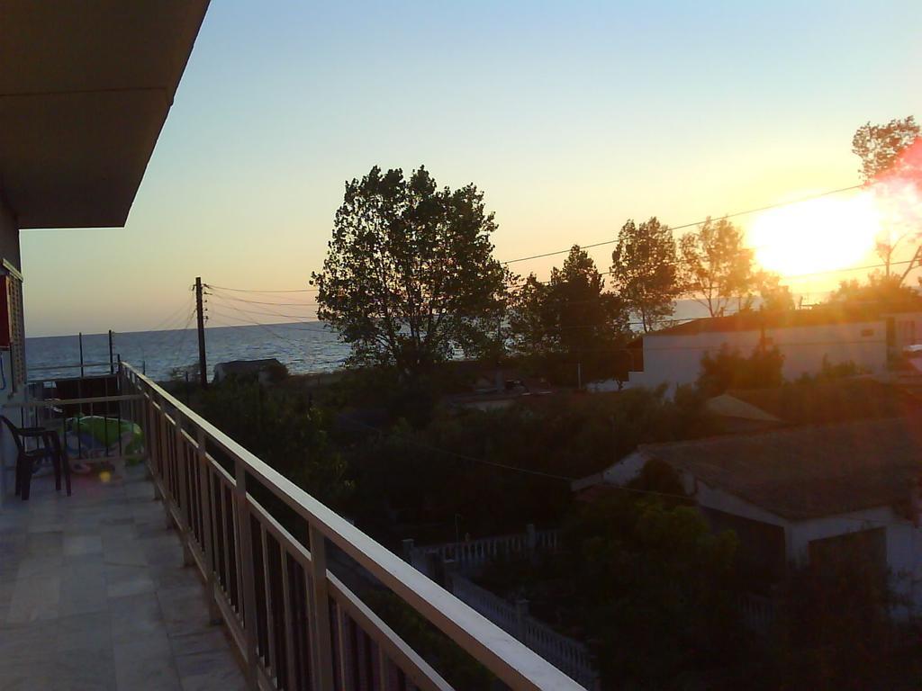 Golden Beach-tsianis Apartment *