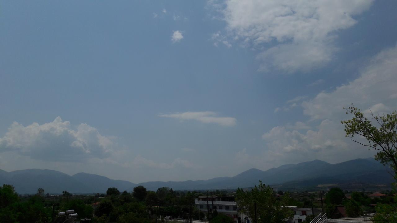 Golden Beach-tsianis Nea Mesagkala